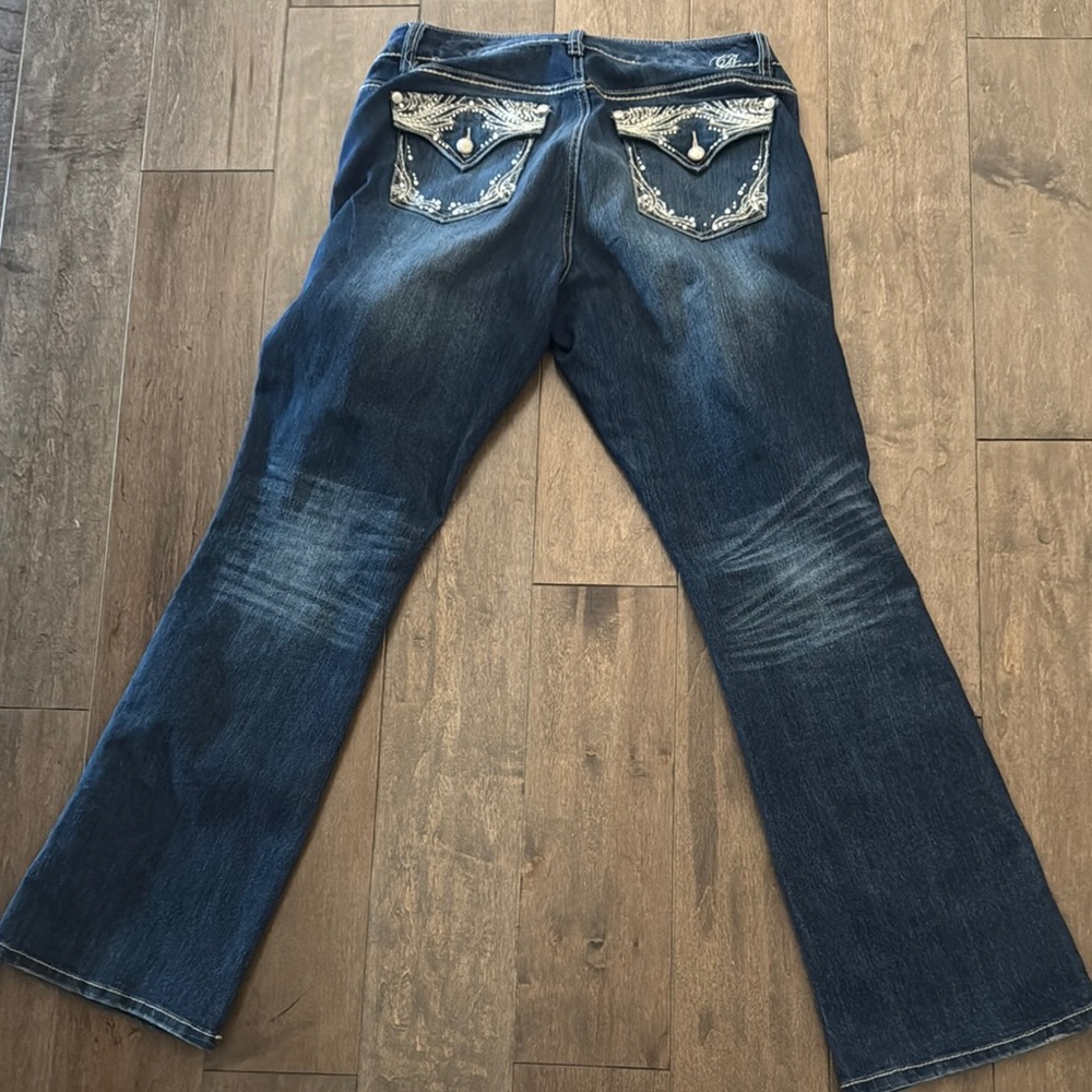 Code Bleu Andrea Bootcut Jeans with Whiskering and Fading Size 8